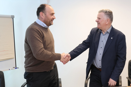 PODPIS POGODBE PGD CAJNARJE 07 FOTO LJUBO VUKELIČ